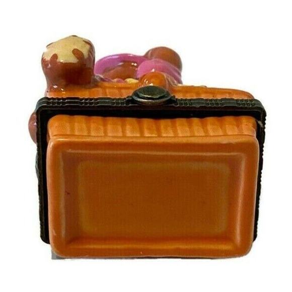 Brown Bear Easter Basket Trinket Ring Box Kitchy Collector Grandma Gift - Picture 6 of 12